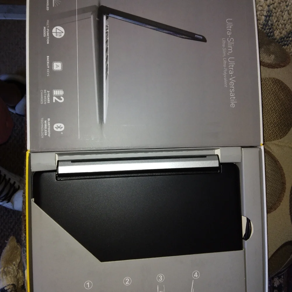 Case and keyboard for iPad air